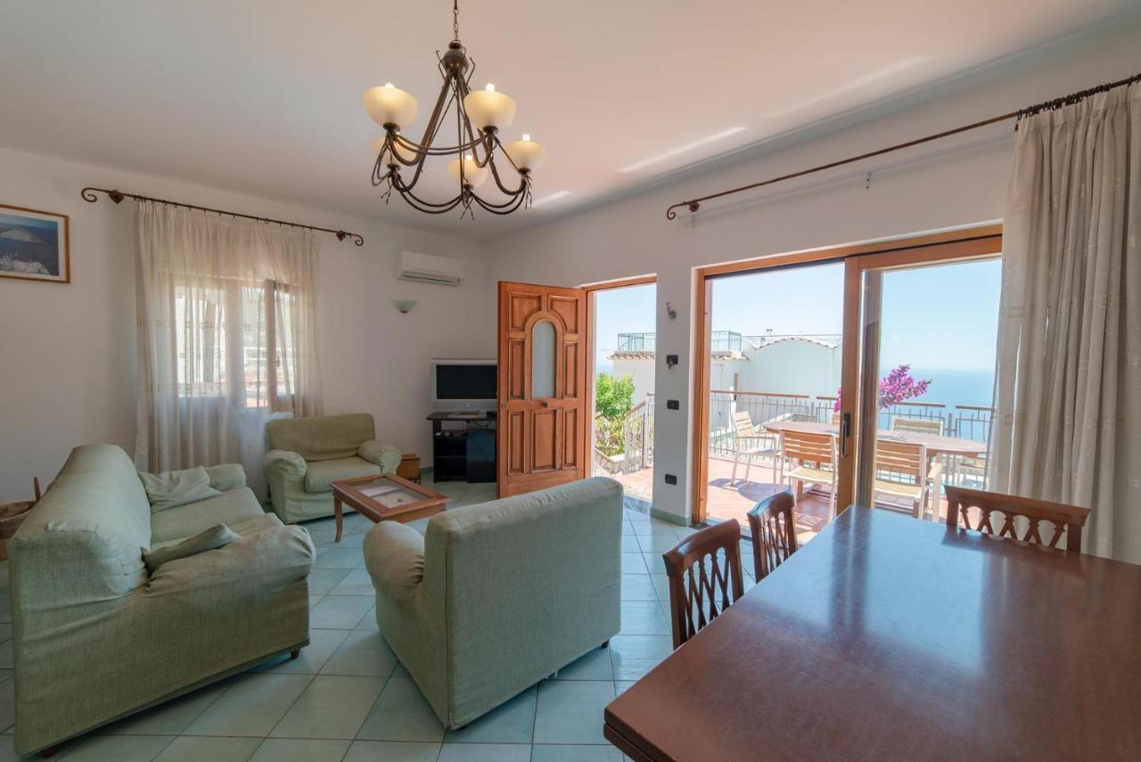 الشقق الفندقية ماسّا لوبْرينسِفي  Olga'S Relais المظهر الخارجي الصورة